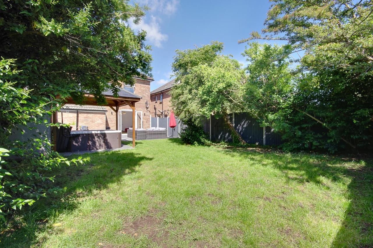 7 Palms Villa Bournemouth Exterior photo